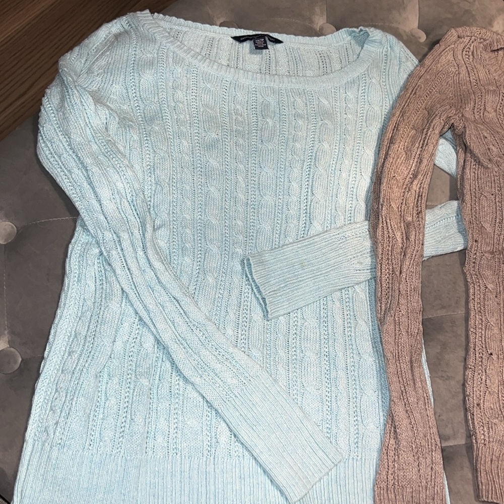 2 pack sweaters - Picture 2 of 5